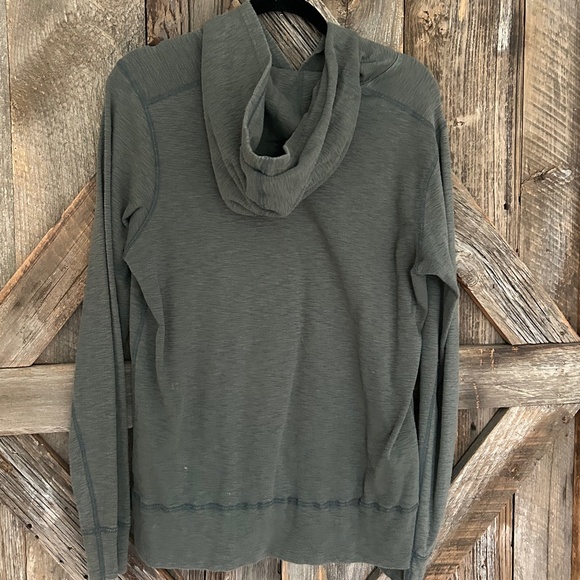 Wings + Horns Men's Green Hoodie Pullover Sweatshirt M Medium - Picture 1 of 5
